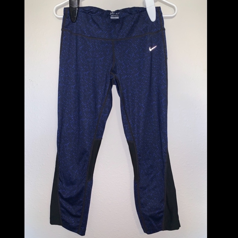 Nike Dri-fit cropped leggings Size M